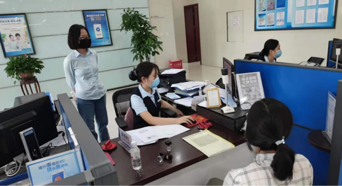 曹妃甸片區(qū)完成河北省首筆美元NRA賬戶不落地結(jié)匯業(yè)務2.jpg 曹妃甸片區(qū)完成河北省首筆美元NRA賬戶不落地結(jié)匯業(yè)務2.jpg